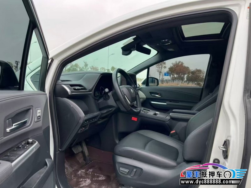 24年丰田格瑞维亚轿车抵押车出售