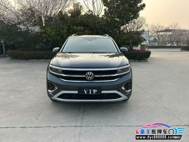 22年大众揽镜轿车抵押车出售