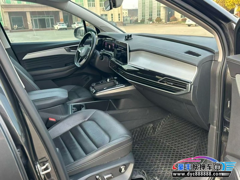 22年大众揽镜轿车抵押车出售