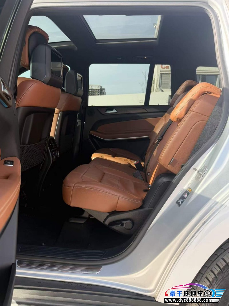 18年奔驰GLS轿车抵押车出售