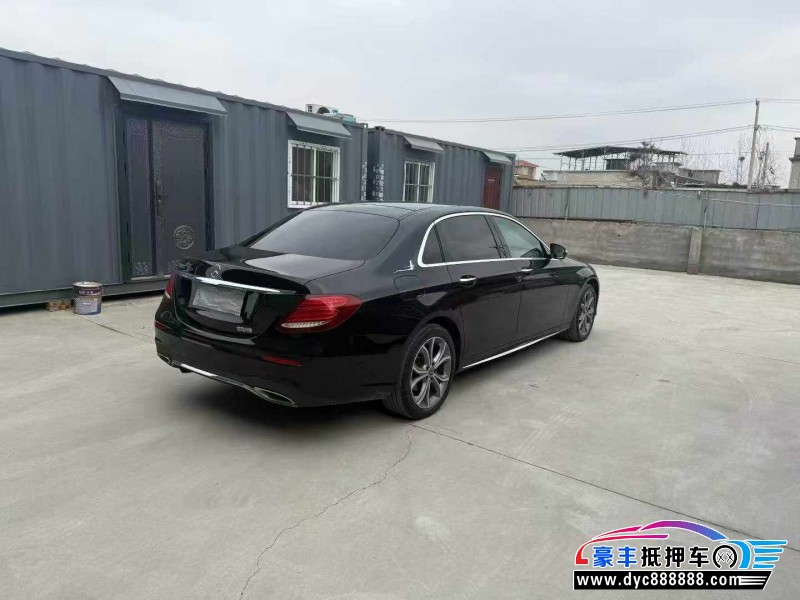 20年奔驰E轿车抵押车出售