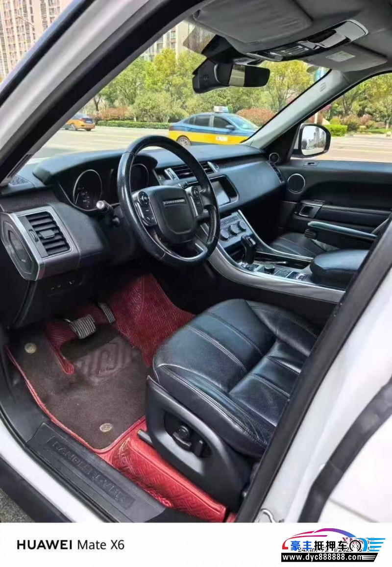 17年路虎揽胜运动轿车抵押车出售