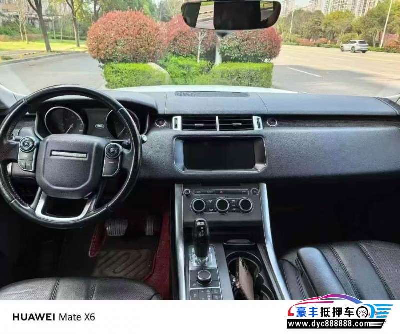 17年路虎揽胜运动轿车抵押车出售