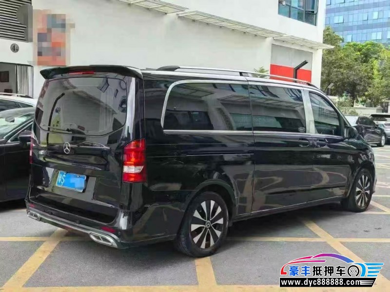 22年奔驰威霆轿车抵押车出售