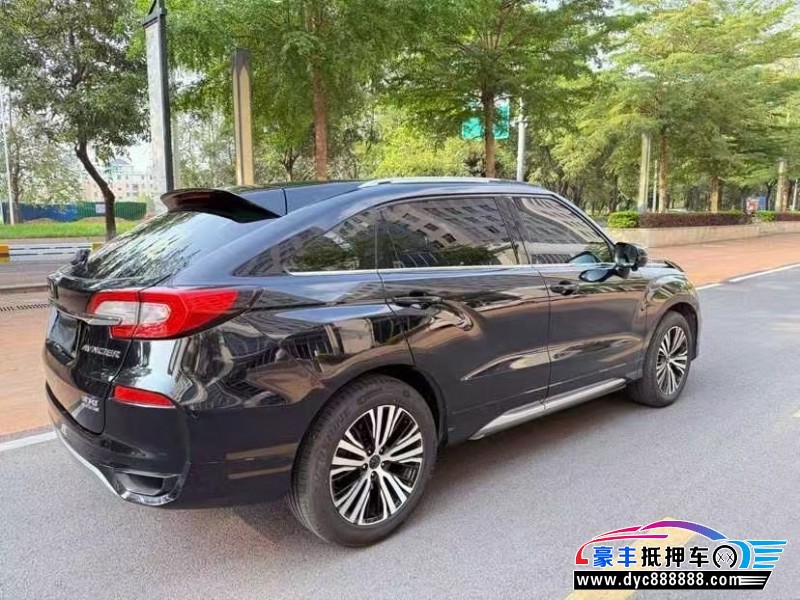 17年本田冠道轿车抵押车出售