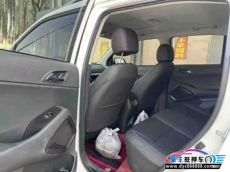 23年现代ix35轿车抵押车出售