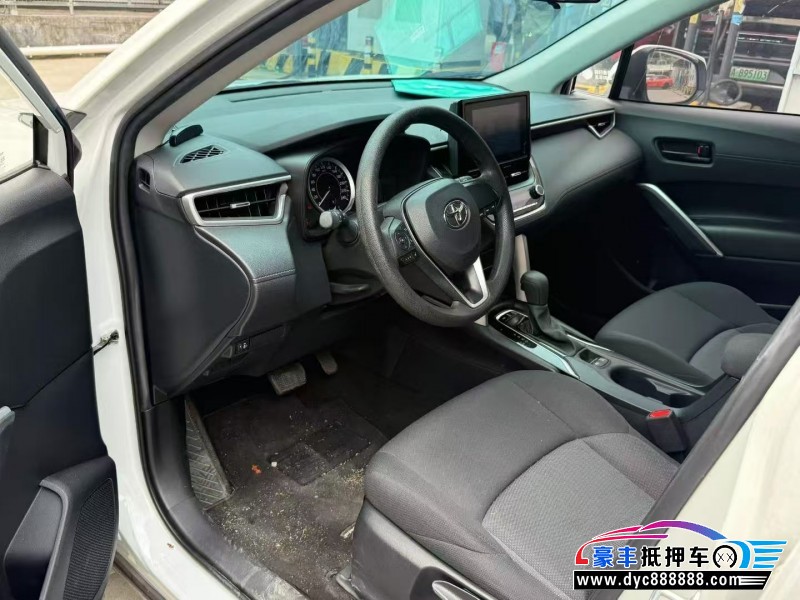 23年丰田锋兰达轿车抵押车出售