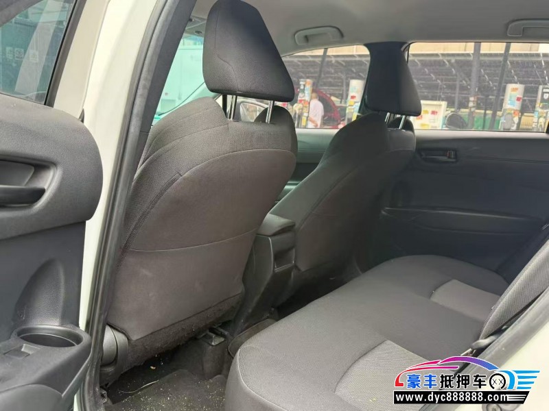 23年丰田锋兰达轿车抵押车出售