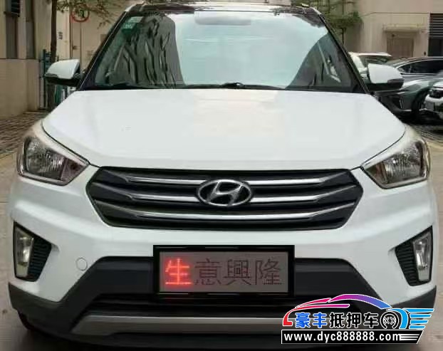 抵押车出售17年现代ix25轿车