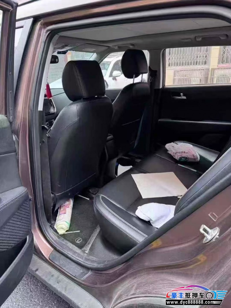 19年现代ix25轿车抵押车出售