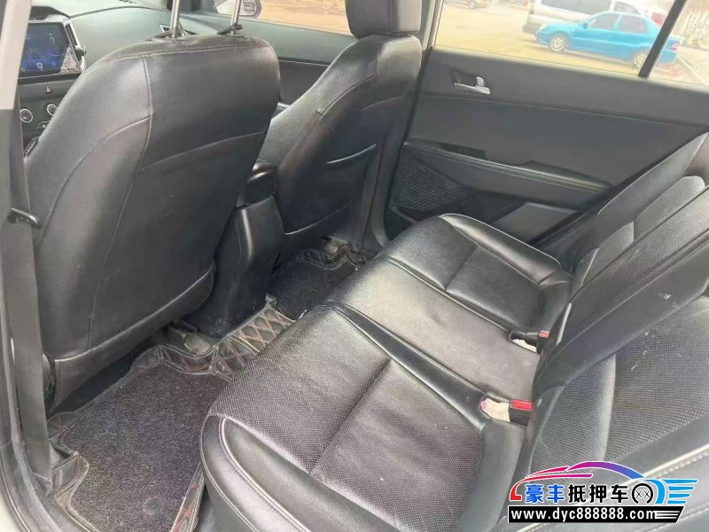 16年现代ix25轿车抵押车出售