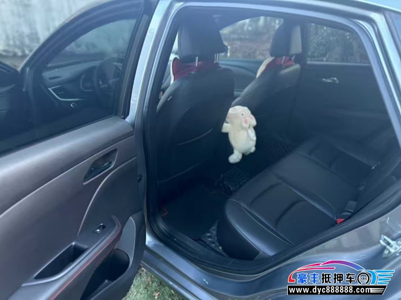 20年雪佛兰科鲁泽轿车抵押车出售