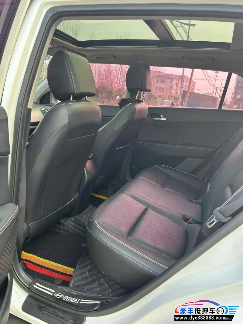 18年现代ix25轿车抵押车出售