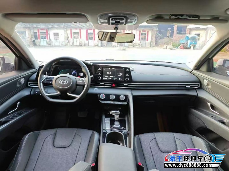 24年现代伊兰特轿车抵押车出售