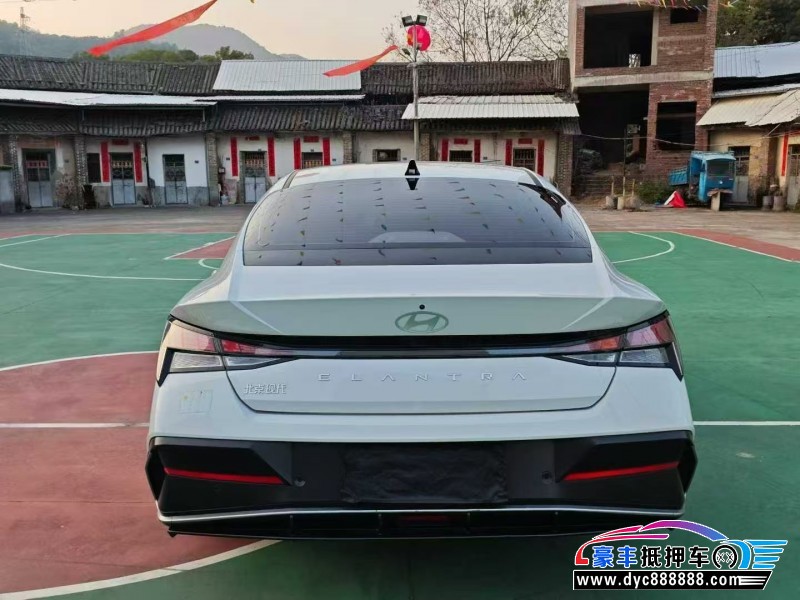 24年现代伊兰特轿车抵押车出售