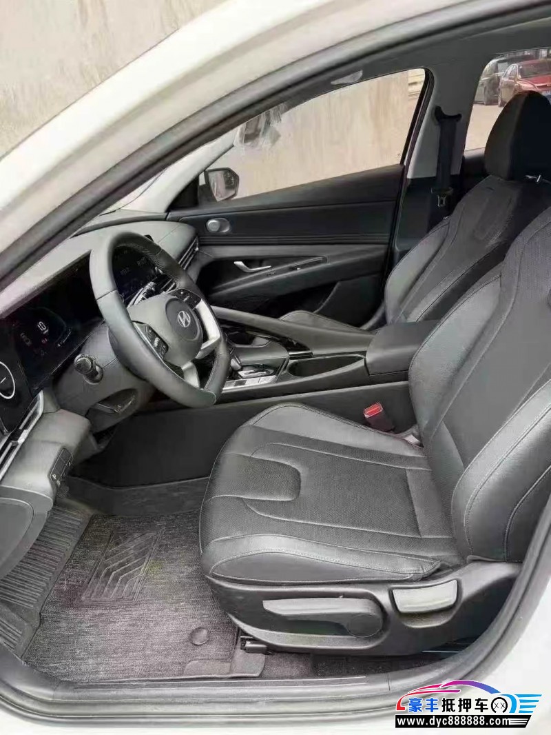 24年现代伊兰特轿车抵押车出售