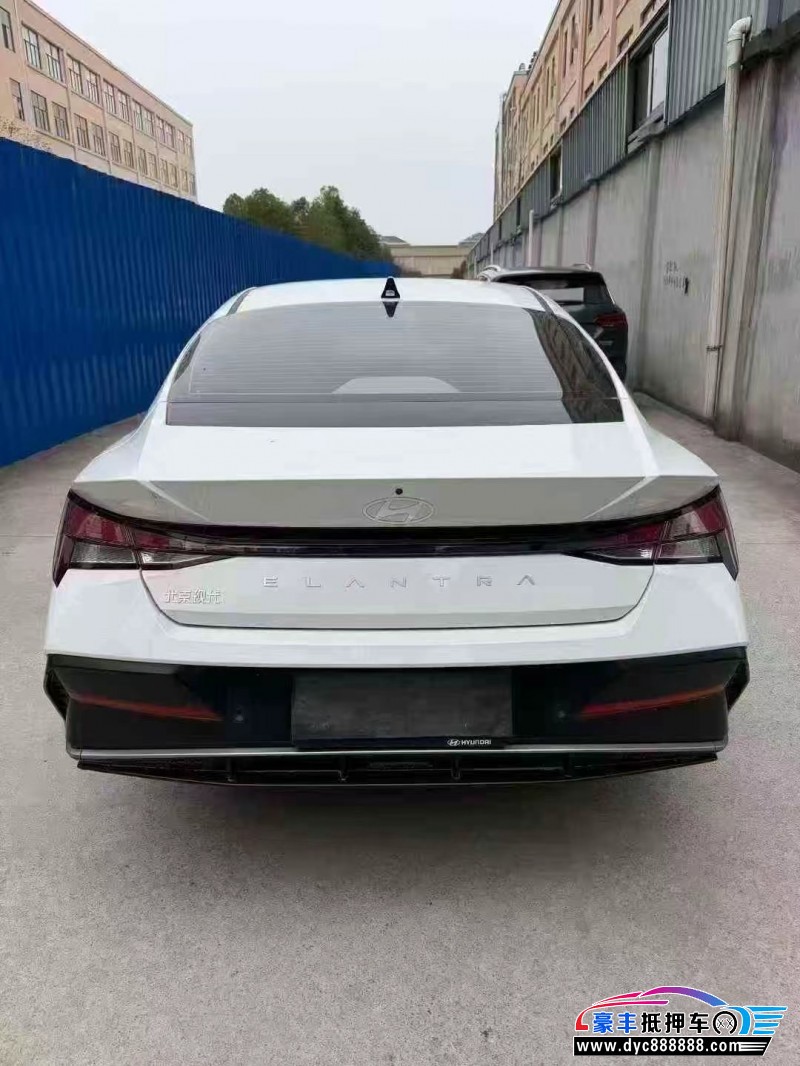 24年现代伊兰特轿车抵押车出售