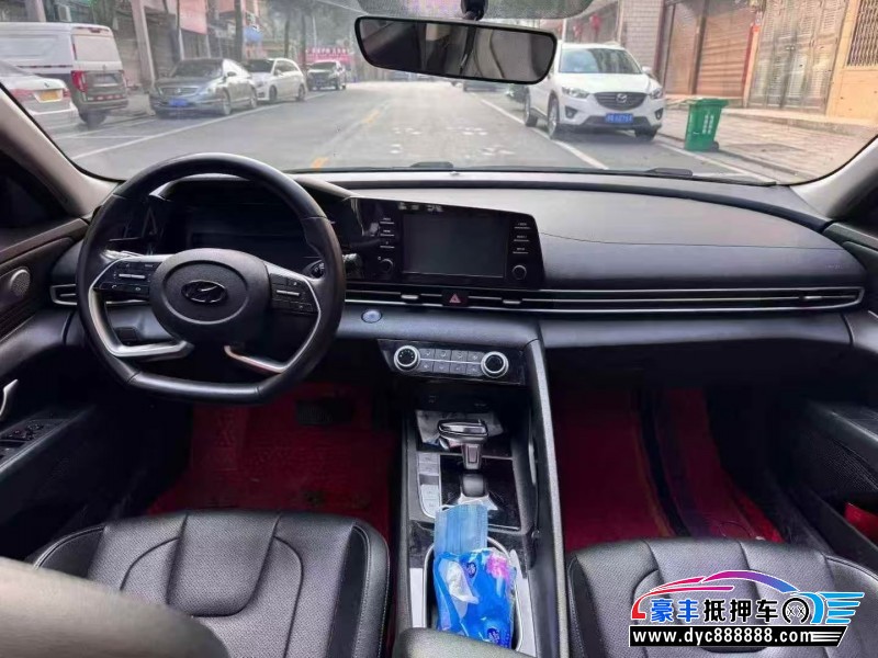 21年现代伊兰特轿车抵押车出售