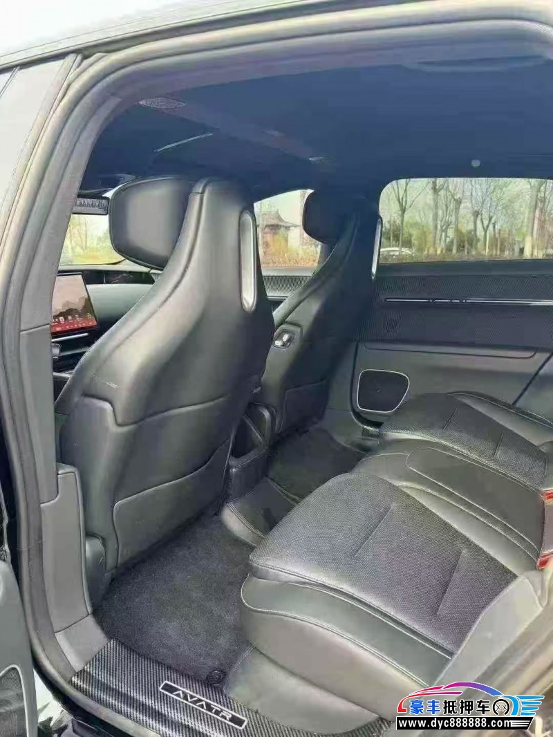 24年阿维塔12轿车抵押车出售