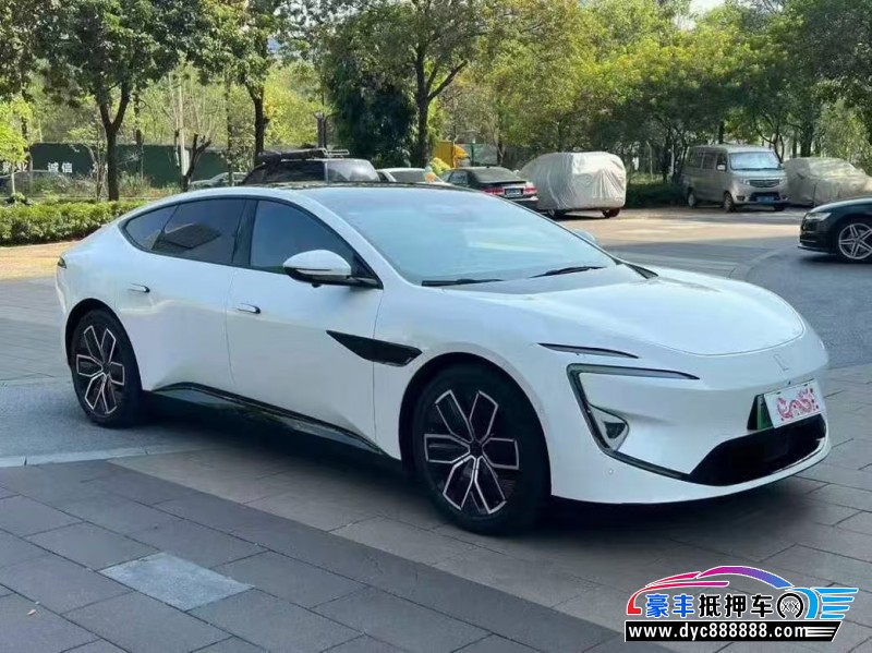 24年阿维塔12轿车抵押车出售