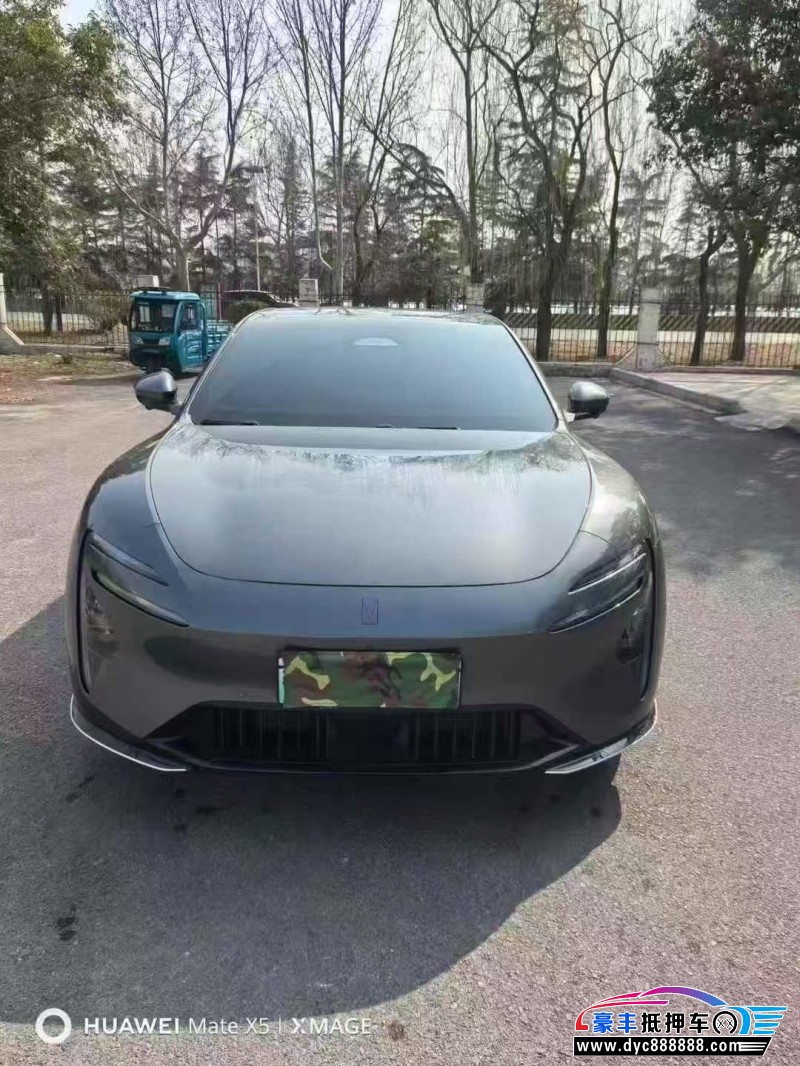 抵押车出售25年阿维塔06轿车