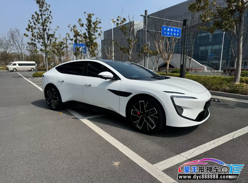 24年阿维塔12轿车抵押车出售