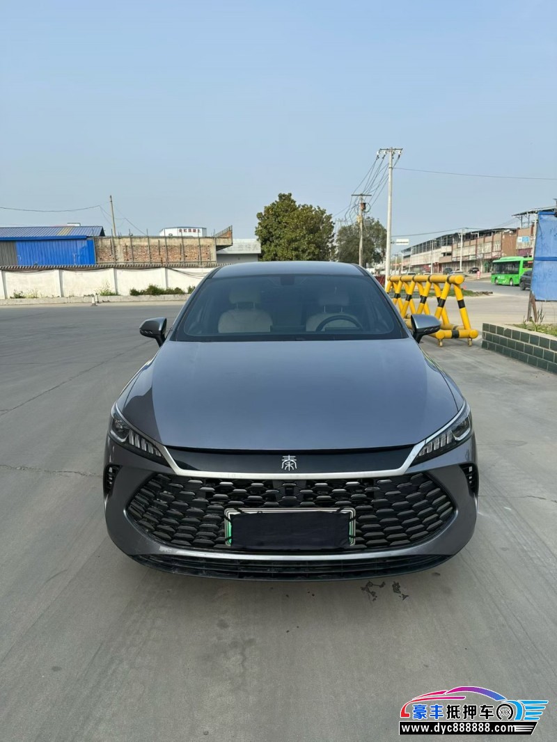 25年比亚迪秦轿车抵押车出售