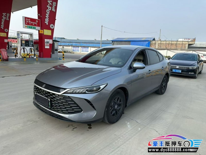 25年比亚迪秦轿车抵押车出售