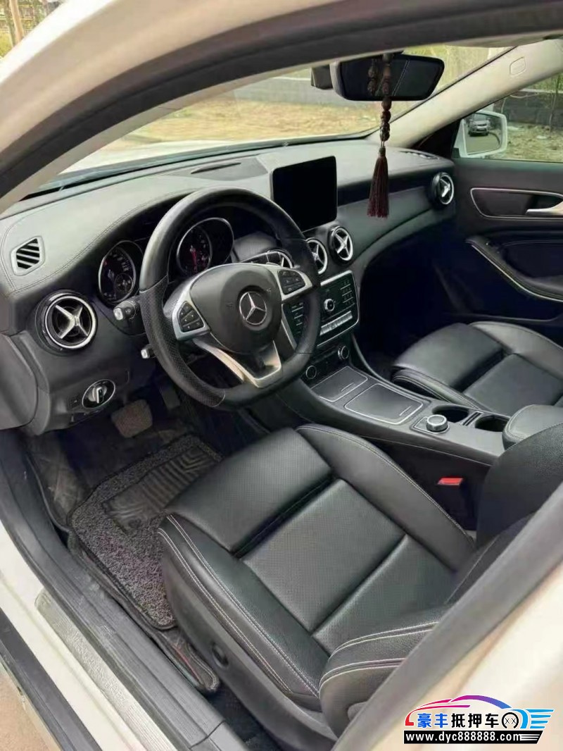 19年奔驰GLASUV抵押车出售