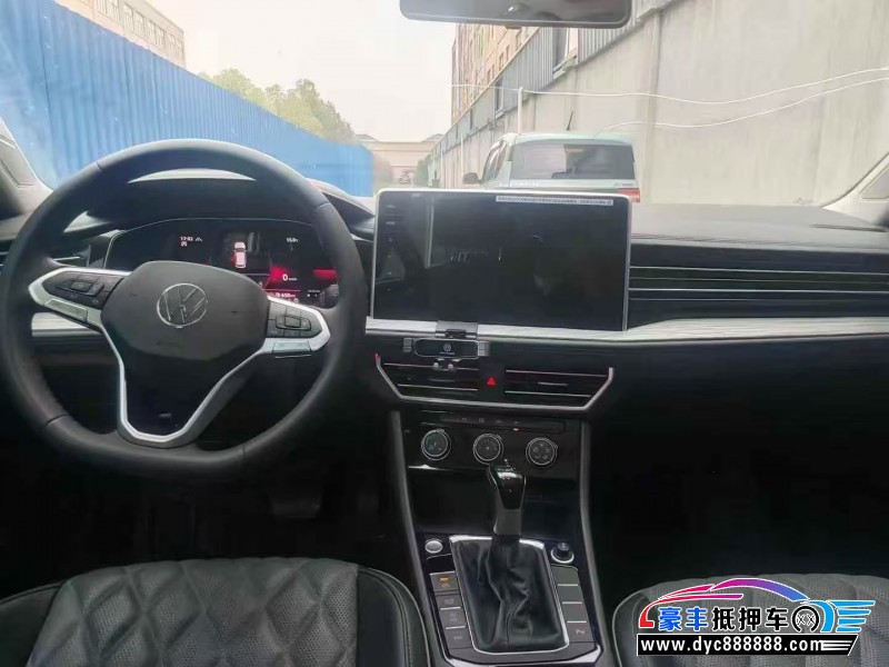 25年大众速腾轿车抵押车出售