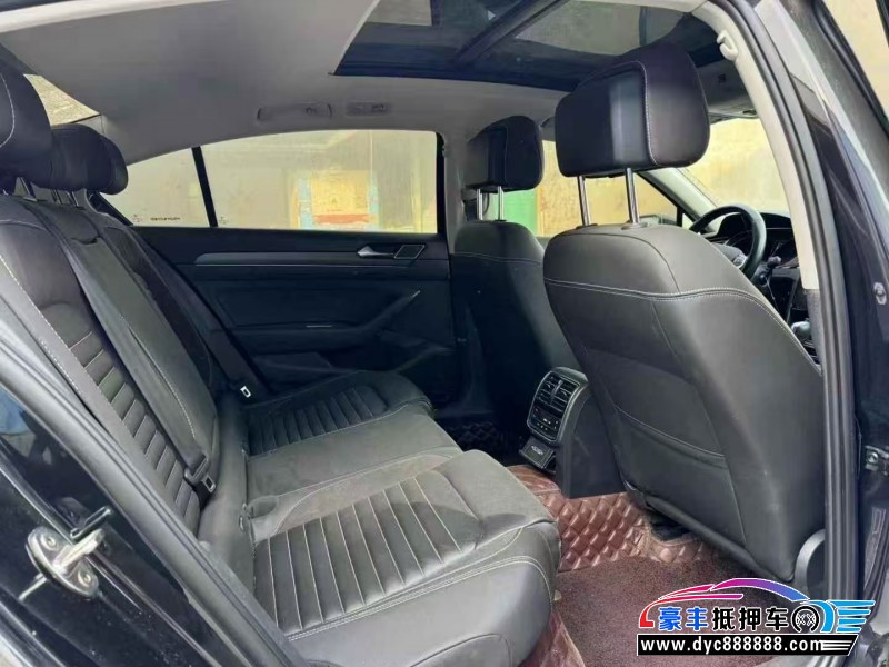 21年大众迈腾轿车抵押车出售