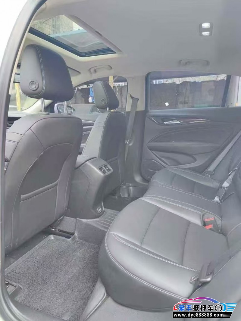 25年别克君威轿车抵押车出售