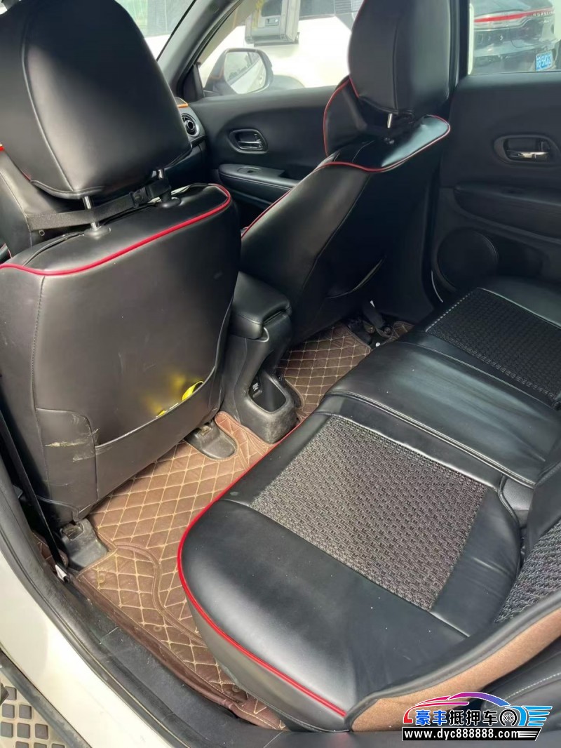 17年本田XRV轿车抵押车出售