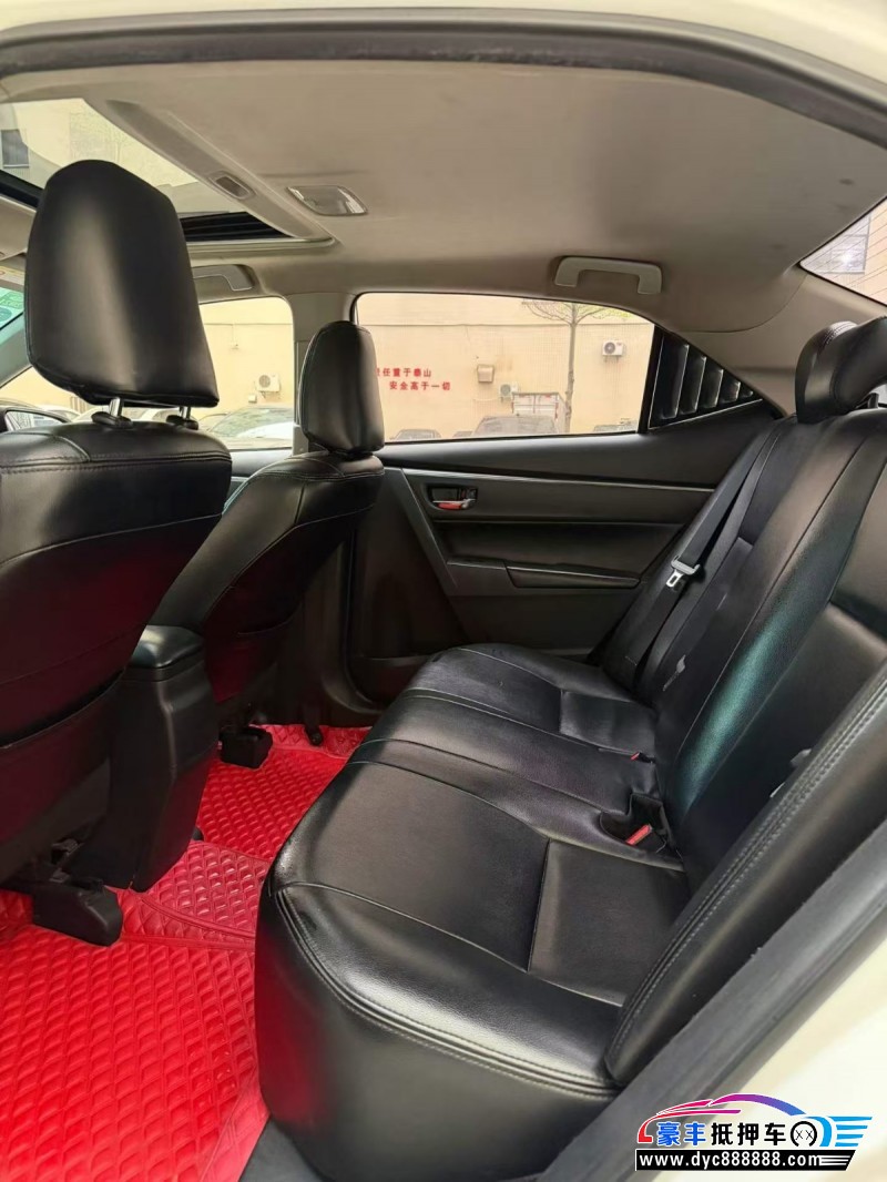 17年丰田雷凌轿车抵押车出售