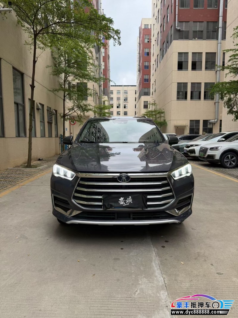 抵押车出售20年比亚迪宋轿车