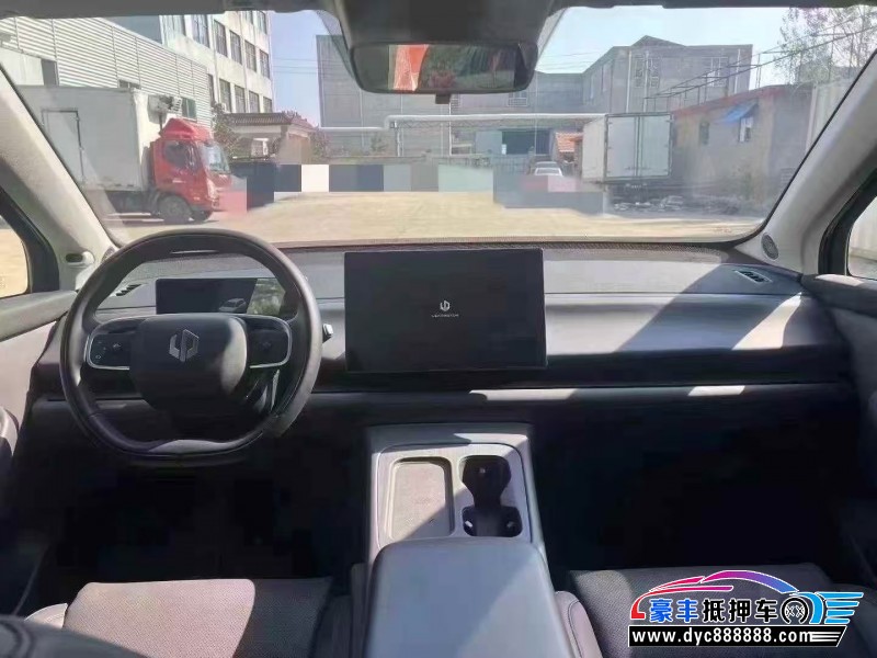 24年零跑C10轿车抵押车出售