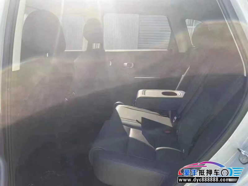 24年零跑C10轿车抵押车出售