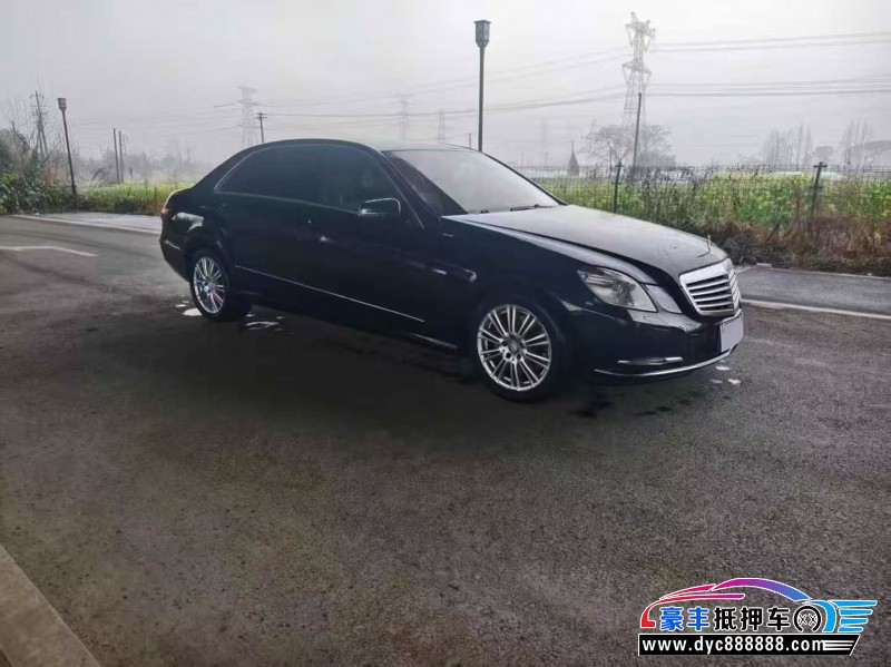 11年奔驰E轿车抵押车出售