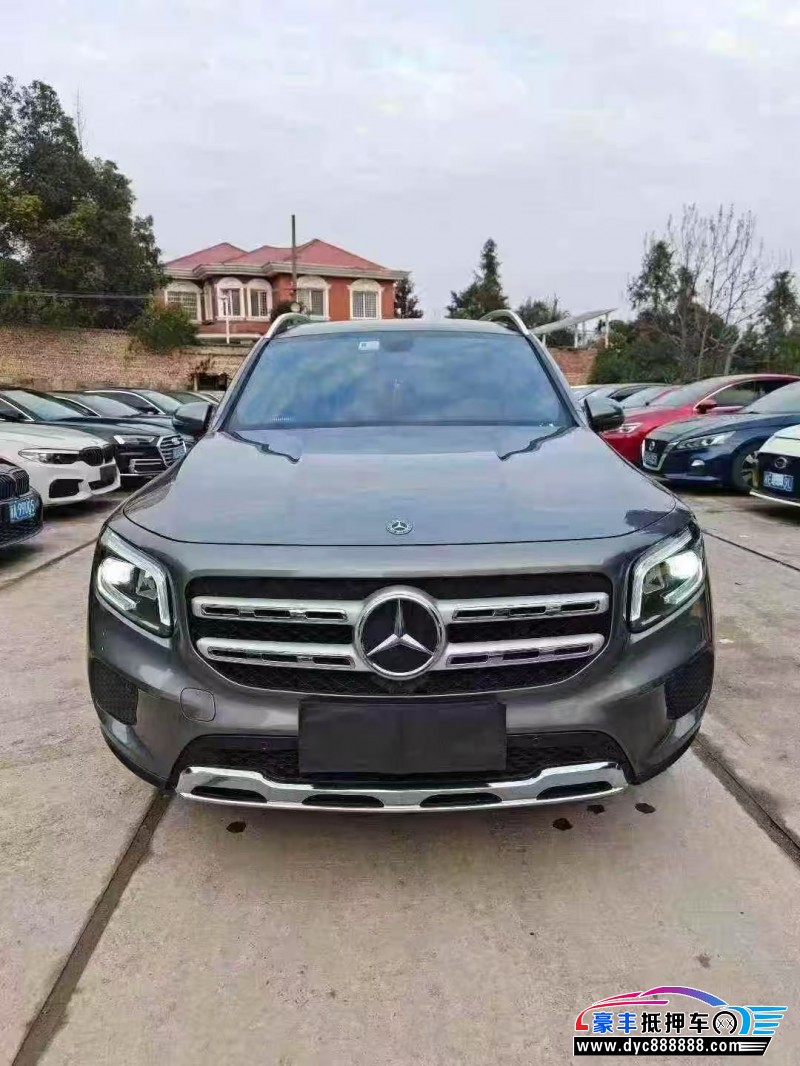 抵押车出售21年奔驰GLB轿车