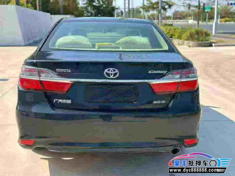 17年丰田凯美瑞轿车抵押车出售