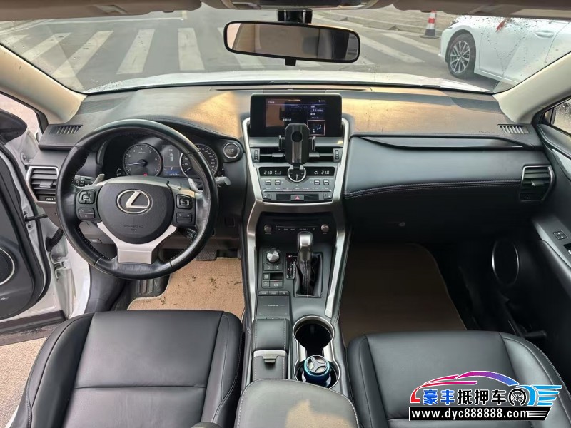 18年雷克萨斯NX轿车抵押车出售