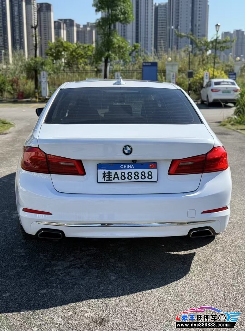 18年宝马5系轿车抵押车出售