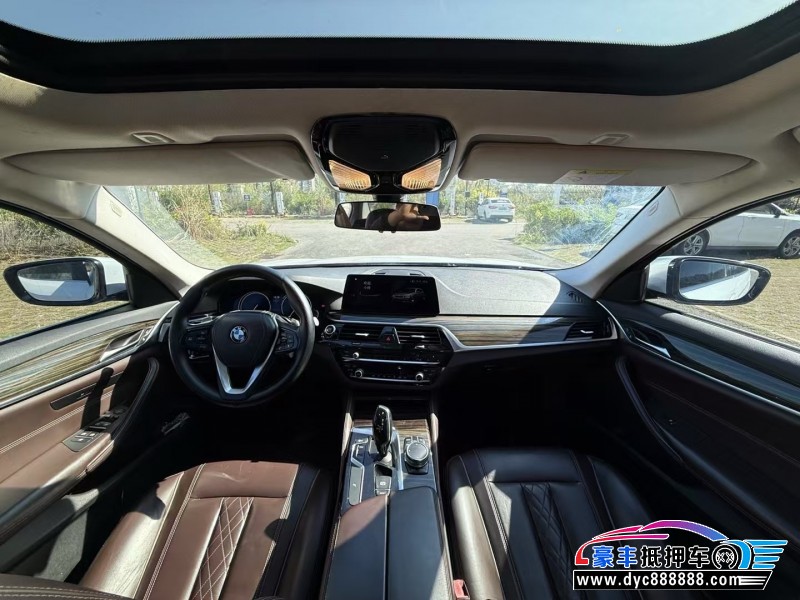 18年宝马5系轿车抵押车出售