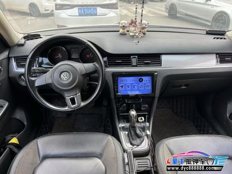 15年大众宝来轿车抵押车出售