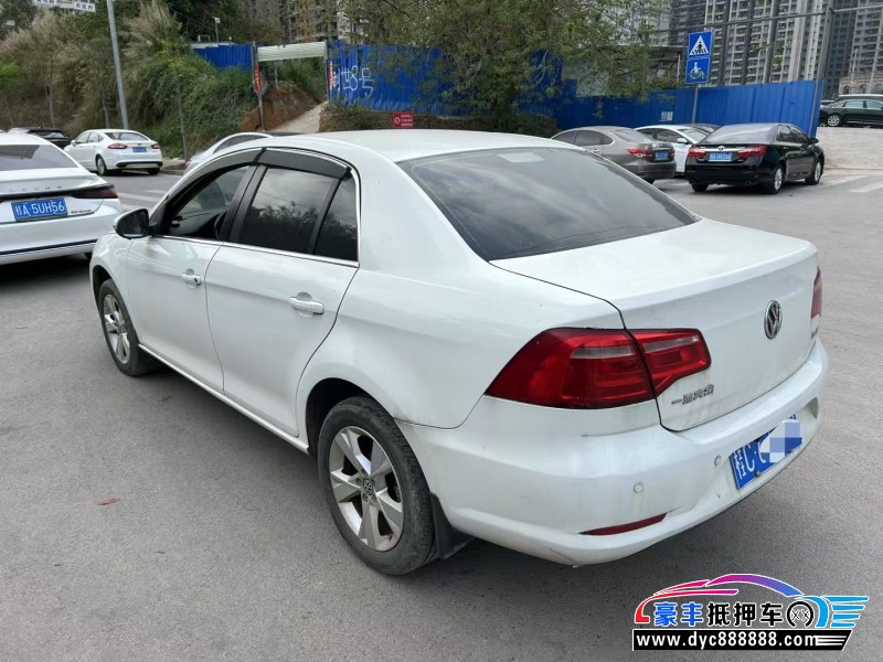 15年大众宝来轿车抵押车出售