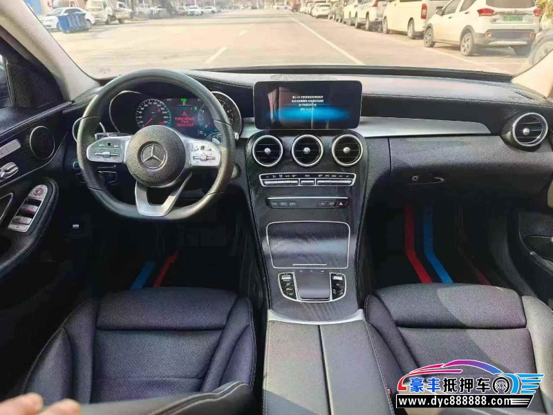 21年奔驰C轿车抵押车出售