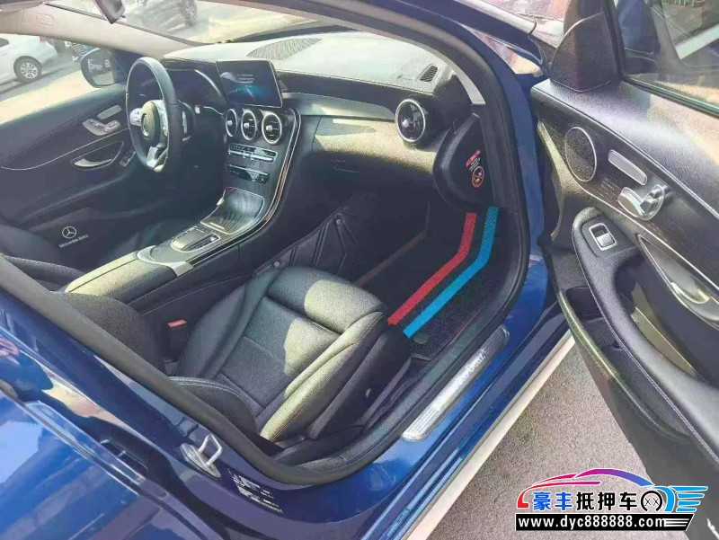 21年奔驰C轿车抵押车出售