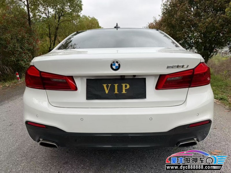 20年宝马5系轿车抵押车出售