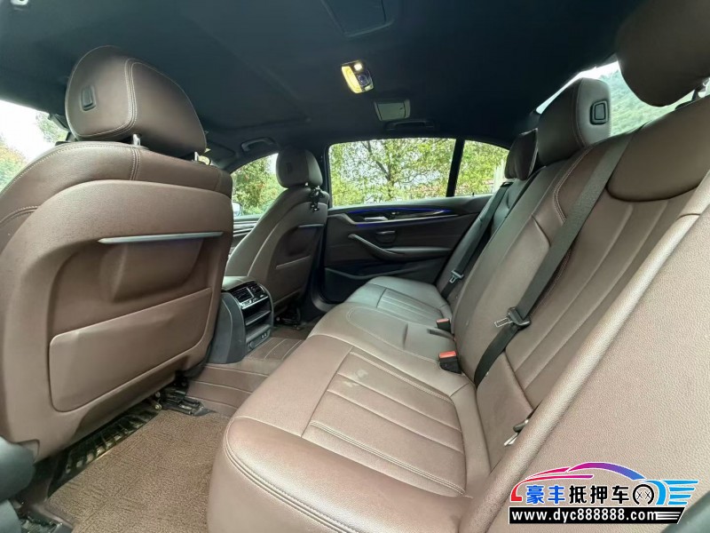 20年宝马5系轿车抵押车出售