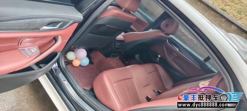 21年宝马5系轿车抵押车出售